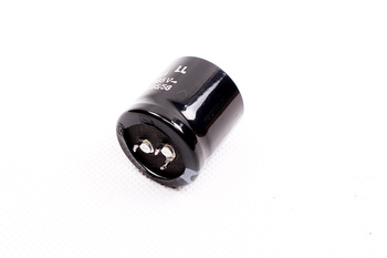 KONDENZÁTOR B43991-S0157-M1 S+M 150UF, 385VDC