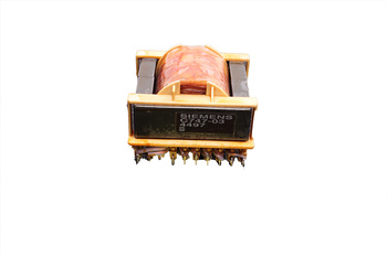 C747-03 SIEMENS TRANSFORMÁTOR