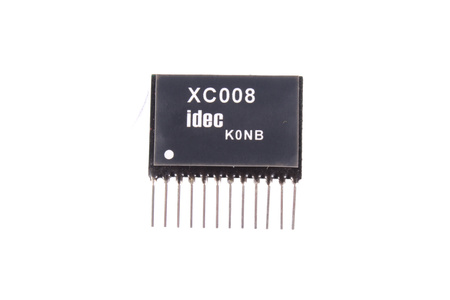 XC008 IDEC HYBRIDA