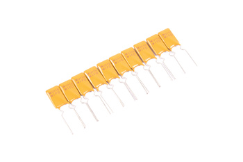POLYMEROVÁ POJISTKA RUEF110 LITTELFUSE 30V, 1.1A, 7.4X14.2MM, PTC, 10PCS