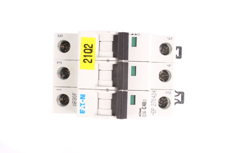CLS6-C40/3-DP EATON 270424 ISTIČ