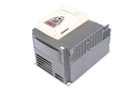 ATV61HD11N4 SCHNEIDER ELECTRIC ALTIVAR 61