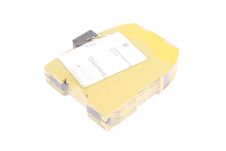 PNOZ M EF 4DI4DOR PILZ 772143 PNOZMULTI 2 BEZPEČNOSTNÍ RELÉ