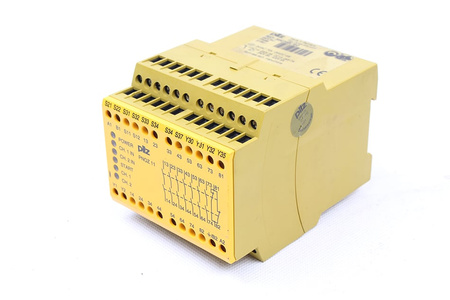 PNOZ11 PILZ 774080 BEZPEČNOSTNÍ RELÉ