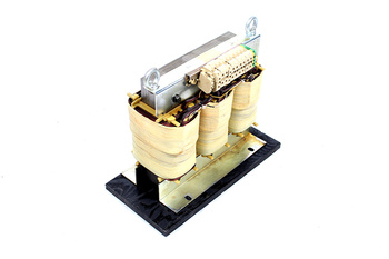 DK-4149 SCHUSTER 25KVA PRI 380V 38A SEC 220V 65.6A TRANSFORMÁTOR
