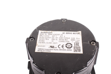 R88M-K3K030F-S2 OMRON ENKODÉR