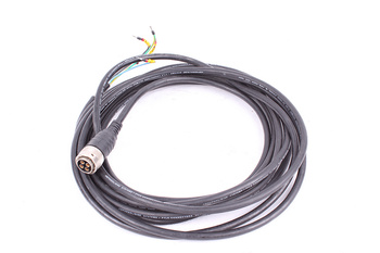 KINETIX ALLEN BRADLEY 8M 4PIN KÁBEL