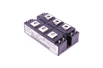 GRAETZŮV MŮSTEK DDB6U215N16L INFINEON ISOPACK 215A, 1600V