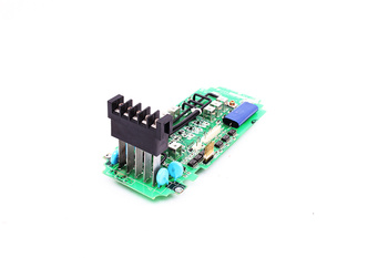 SGDB-CC05VA YASKAWA DF9202720-A0 7MBR30NF060 PRO SGDB-05VD