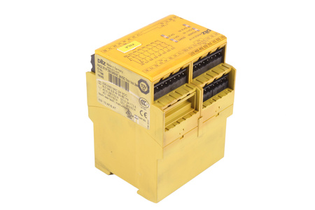 PNOZ X11P PILZ 777086 BEZPEČNOSTNÍ RELÉ