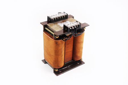 E2565-254-824 GOMI ELECTRIC 200-220V, 0-100-110V TRANSFORMÁTOR