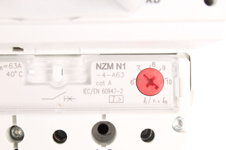 NZMN1-4-A63 EATON NZM1 ODPOJOVAČ