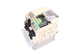 CIMR-VC4A0007BAA YASKAWA V1000 BEZ KRYTU