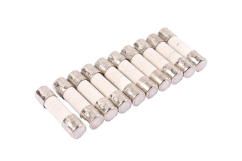 POMALÁ TAVNÁ POJISTKA 0215008.MXP LITTELFUSE 5X20MM 10SZT 250V, 8A 10PCS