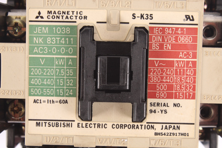 S-K35 MITSUBISHI ELECTRIC HLAVNÍ KONTAKTY