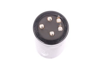 KONDENZÁTOR B43306-U6477-M1 S+M 25/070/56 470UF, 500VDC