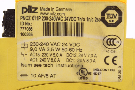 PNOZ X11P PILZ 777086 BEZPEČNOSTNÍ RELÉ