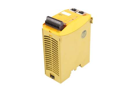 PNOZ MS1P PILZ 773800 BEZPEČNOSTNÍ RELÉ