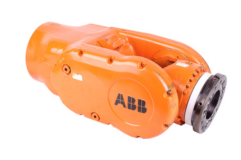 3HAC10133-2/08 ABB 3HAC021485-001/02 RUKA ROBOTA