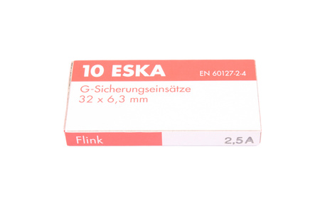 RYCHLÁ VÁLCOVÁ SKLENĚNÁ POJISTKA 632.621 ESKA ZGS-2.5A 150V, 2.5A, 6.3X32MM, 10PCS