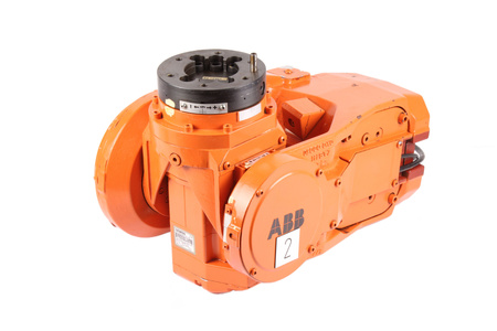 3HAC0694-2/2 ABB IRB6400R/2.5-150 RUKA ROBOTA