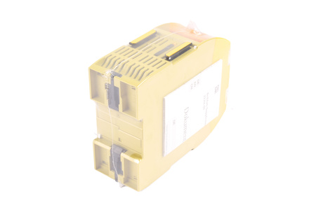 PNOZ M B0 PILZ 772100 BEZPEČNOSTNÍ RELÉ